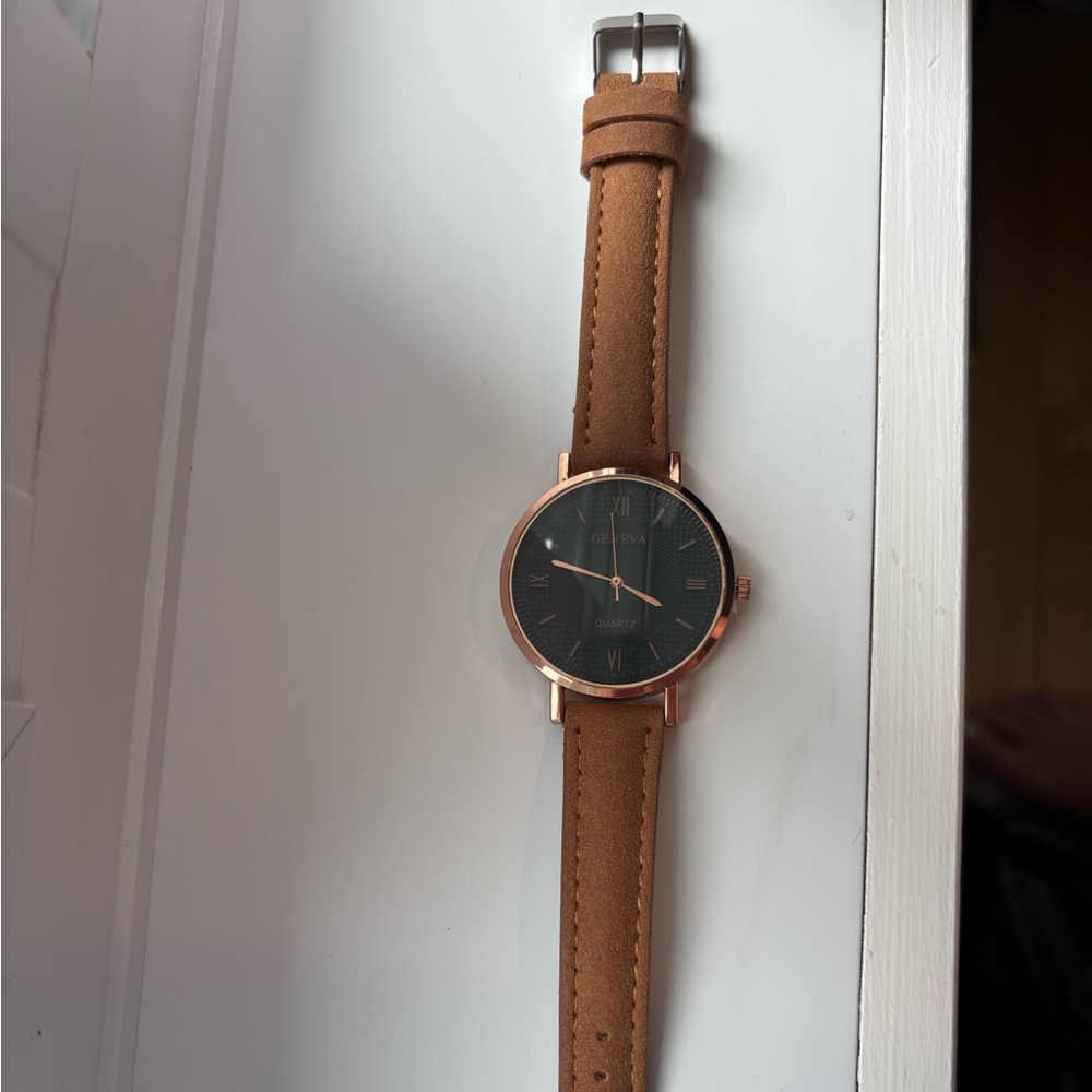 Brown Leather Strap Watch with Black Dial